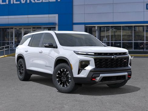 New 2026 Chevrolet Traverse Z71 w/ Enhanced Driving Package image 7