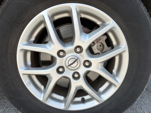 Used 2023 Chrysler Voyager LX FWD image 25