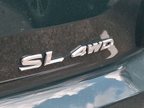 Used 2025 Nissan Pathfinder SL AWD/4WD image 5