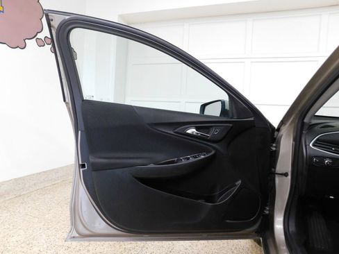 Used 2023 Chevrolet Malibu LT FWD image 27