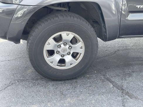 Used 2009 Toyota Tacoma PreRunner RWD image 11