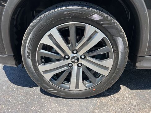 Used 2025 Mitsubishi Outlander Sport AWD image 23