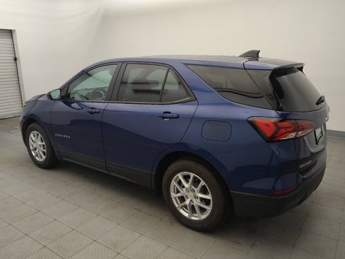Used 2022 Chevrolet Equinox LS w/ LS Convenience Package FWD image 3