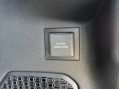 Used 2026 Toyota 4Runner Limited AWD/4WD image 30