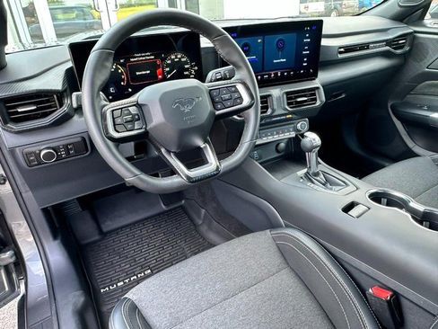 Used 2026 Ford Mustang Coupe RWD image 10