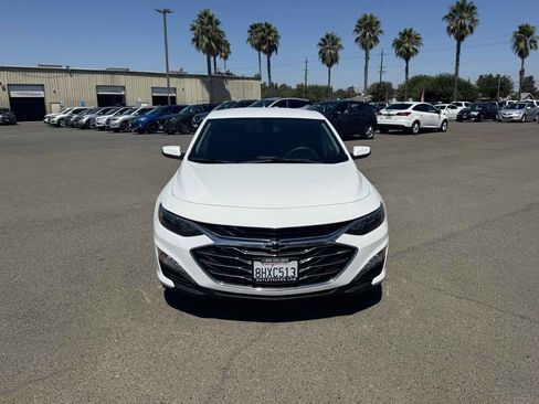 Used 2019 Chevrolet Malibu LT FWD image 4