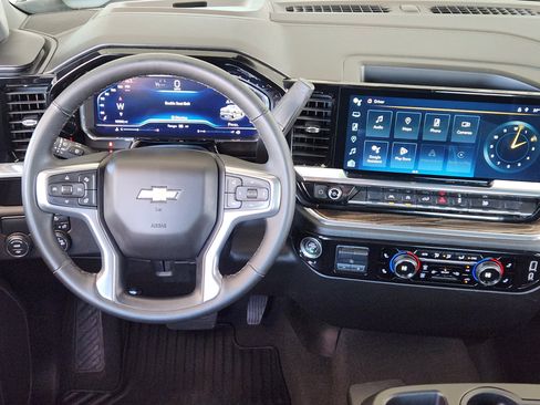 Certified 2025 Chevrolet Silverado 1500 LT image 27