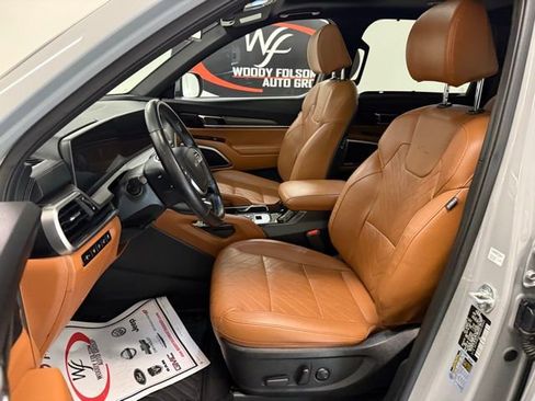 Used 2024 Kia Telluride EX X-Line image 12