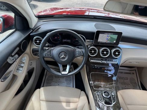 Used 2019 Mercedes-Benz GLC 300 4MATIC image 47