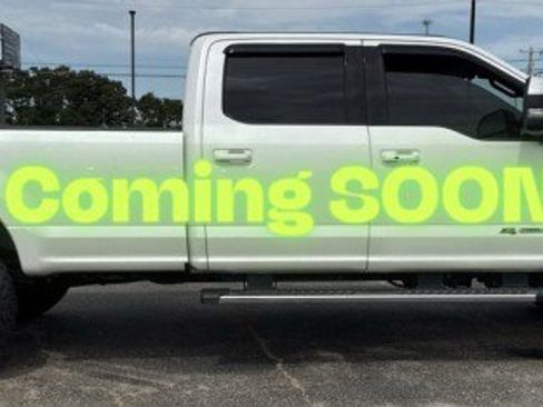 Used 2018 Ford F350 Lariat w/ Lariat Ultimate Package AWD/4WD image 2