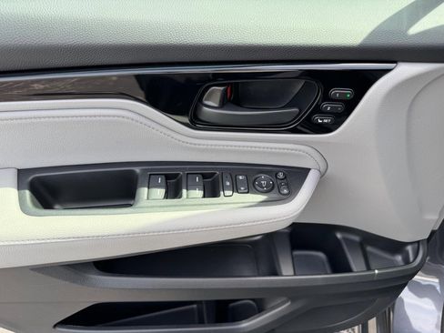 Certified 2024 Honda Odyssey Elite image 20