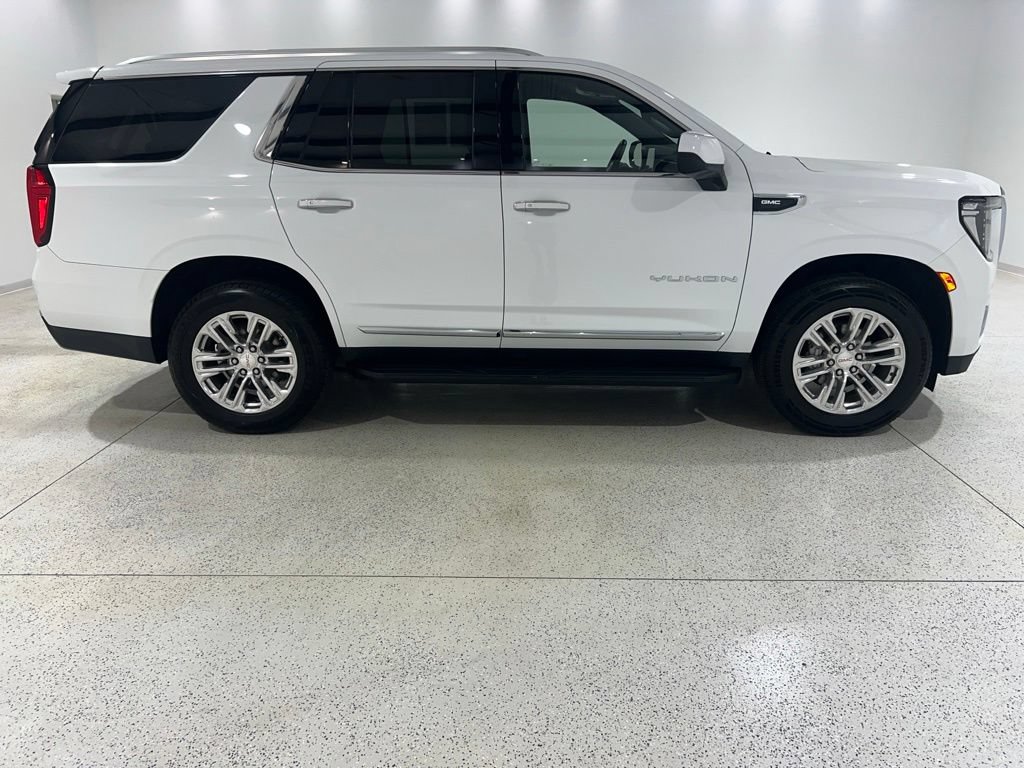Used 2024 GMC Yukon SLT RWD image 6