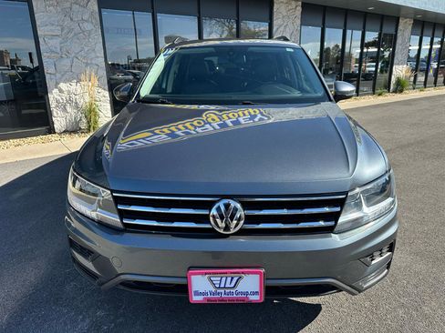 Used 2021 Volkswagen Tiguan SE FWD image 10