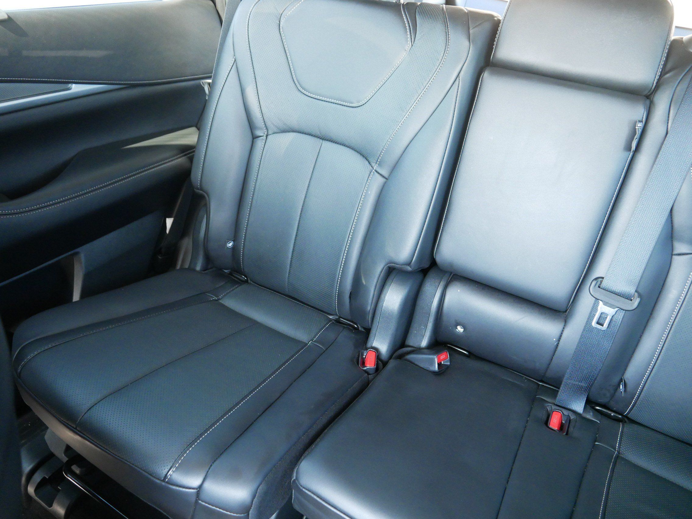 Certified 2025 INFINITI QX60 Luxe w/ Cargo Package AWD/4WD image 12