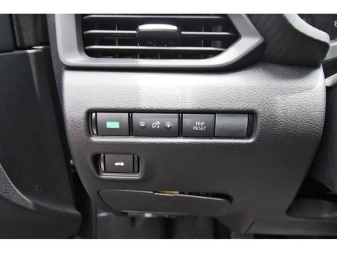 Used 2025 Nissan Sentra S FWD image 17