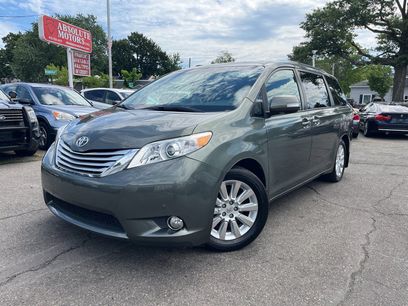 Used 2013 Toyota Sienna Limited w/ Premium Pkg