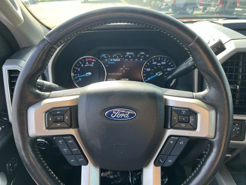 Used 2020 Ford F250 Lariat w/ Lariat Ultimate Package AWD/4WD image 16