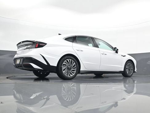 New 2026 Hyundai Sonata SEL FWD image 25