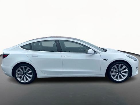 Used 2018 Tesla Model 3 Long Range image 2