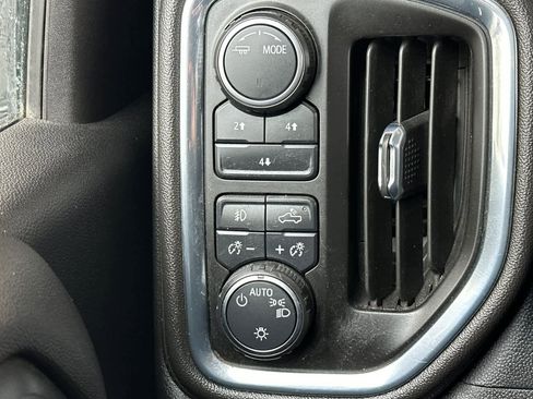 Used 2023 Chevrolet Silverado 2500 LT w/ Convenience Package image 29