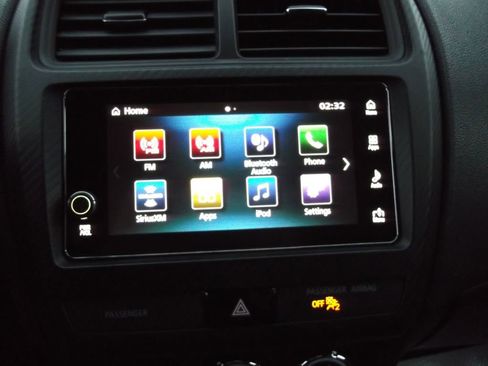 Used 2018 Mitsubishi Outlander Sport SE image 17