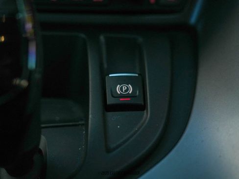 Used 2017 BMW i8 image 31