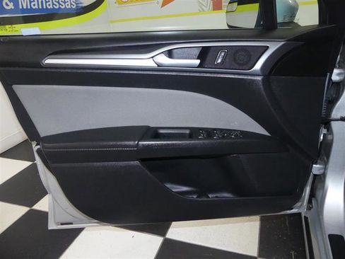 Used 2016 Ford Fusion S w/ Equipment Group 101A image 21