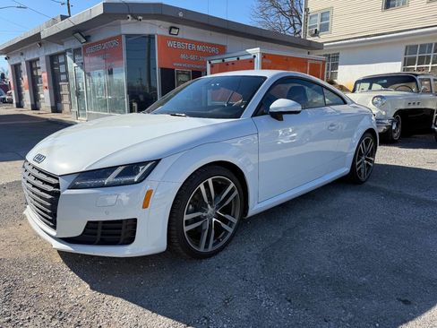 Used 2017 Audi TT 2.0T w/ Technology Package image 3