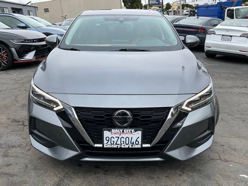 Used 2020 Nissan Sentra SV w/ SV Premium Package image 2