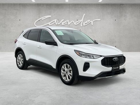 Used 2024 Ford Escape Active FWD image 2