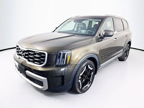 Certified 2024 Kia Telluride S w/ S Sunroof Package AWD/4WD image 1
