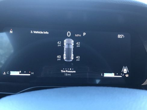 New 2025 Jeep Grand Cherokee Limited w/ Black Appearance Package image 25