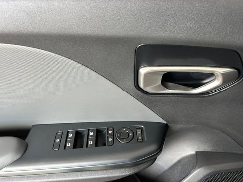 Certified 2025 Kia K4 LXS image 11