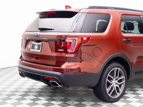 Used 2016 Ford Explorer Sport w/ Equipment Group 401A AWD/4WD image 34