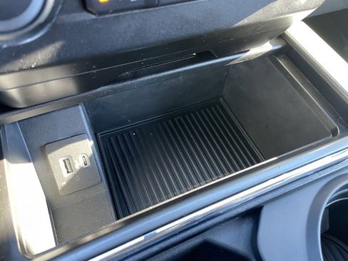 Used 2022 Ford F350 XLT w/ XLT Premium Package image 12