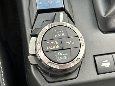 Used 2025 Toyota 4Runner TRD Off-Road Premium image 32