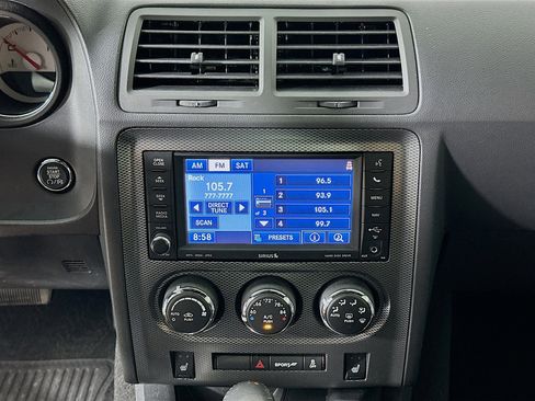 Used 2012 Dodge Challenger R/T image 22