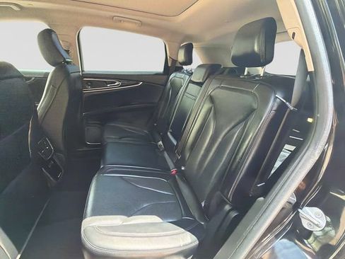 Used 2021 Lincoln Nautilus Reserve w/ Monochromatic Package AWD/4WD image 16