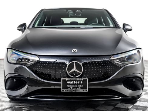Certified 2023 Mercedes-Benz EQE 350+ 4MATIC Sedan w/ Exclusive Trim Package image 4