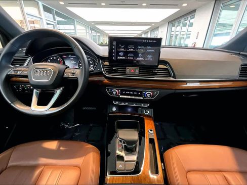 Certified 2023 Audi Q5 2.0T Premium w/ Convenience Package AWD/4WD image 16
