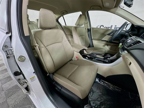 Used 2014 Honda Accord LX image 30