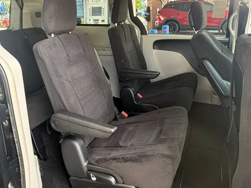 Used 2012 Dodge Grand Caravan Crew w/ Safety Sphere Group FWD image 11