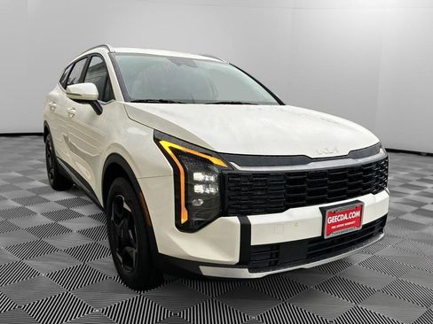 New 2026 Kia Sportage EX image 3