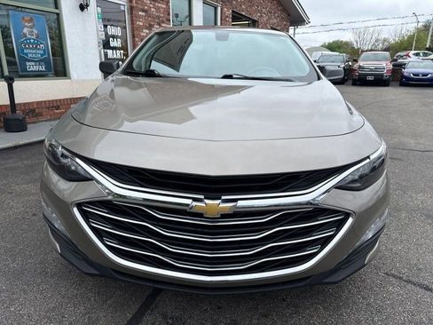 Used 2022 Chevrolet Malibu LT FWD image 2