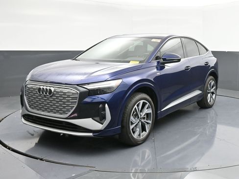 Used 2024 Audi Q4 e-tron Premium Plus w/ Premium Plus image 4