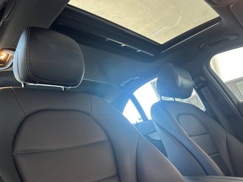 Used 2019 Mercedes-Benz C 300 Sedan image 20