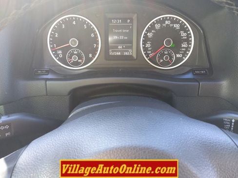 Used 2016 Volkswagen Tiguan SE image 40