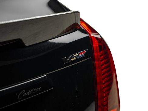 Used 2017 Cadillac CTS V w/ Carbon Fiber Package RWD image 17