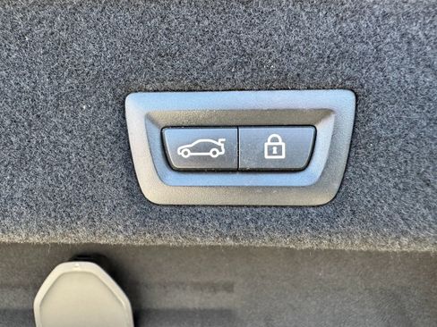 Used 2017 BMW 740i RWD image 34