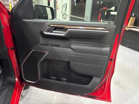 Certified 2026 Chevrolet Silverado 1500 LT AWD/4WD image 35